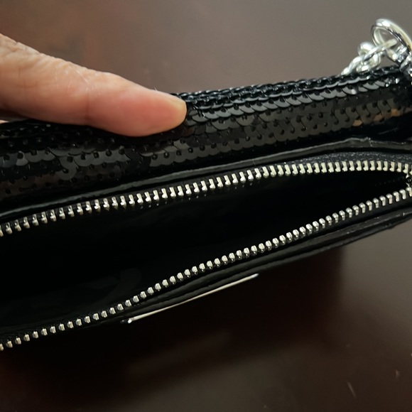 MK - Picture 12 of 12